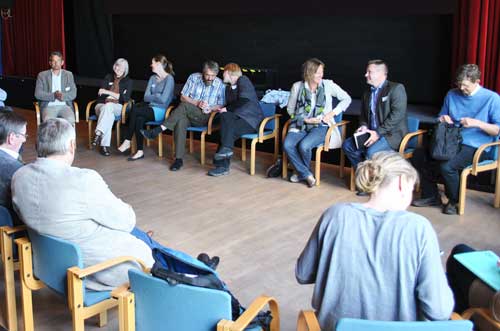 En teaterworkshop ved Dacapo Teatret sørgede for at etablere en fælles platform til arbejdet med landbrugets fremtid i Jammerbugt kommune. Både politikere, forvaltere, landbrugskonsulenter, NGO’ere og forskere deltog.