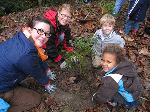 Green Seattle Day: Borgerne i Seattle spiller en aktiv rolle ved at plante træer og pleje etablerede træer og skov på offentlig og privat grund. Foto: Natalie Marie Gulsrud