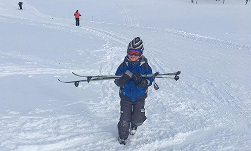 Når der er sne, må man i udgangspunktet kun kælke og stå på ski de samme steder, som man må færdes til fods resten af året. Foto: Morten Hedelund Sørensen